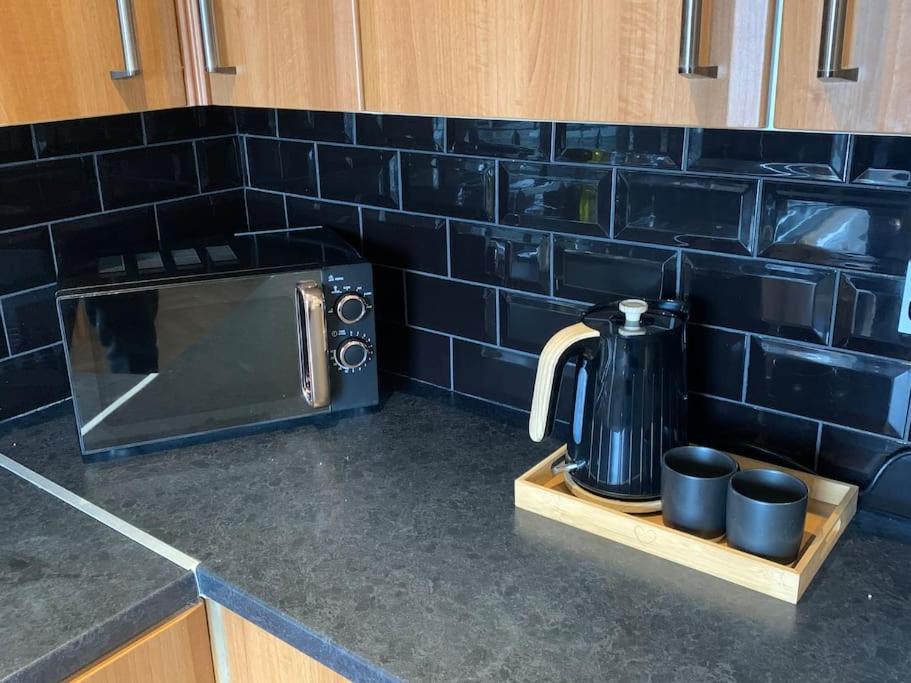 Fantastic Large 2 X Bedroom Flat, Free Parking Sale Ngoại thất bức ảnh